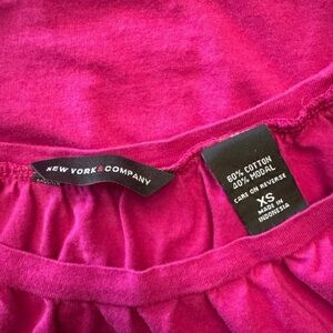 New York & Company / Plain Blouse / Hot Pink / Cinched Sleeves / Size XS
